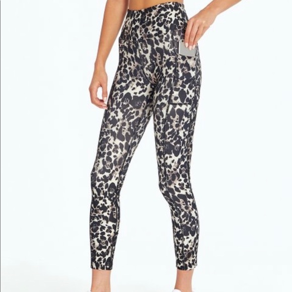 Marika Leopard Animal Ankle Leggings Medium NWT animal print work out pants NEW - Picture 5 of 8